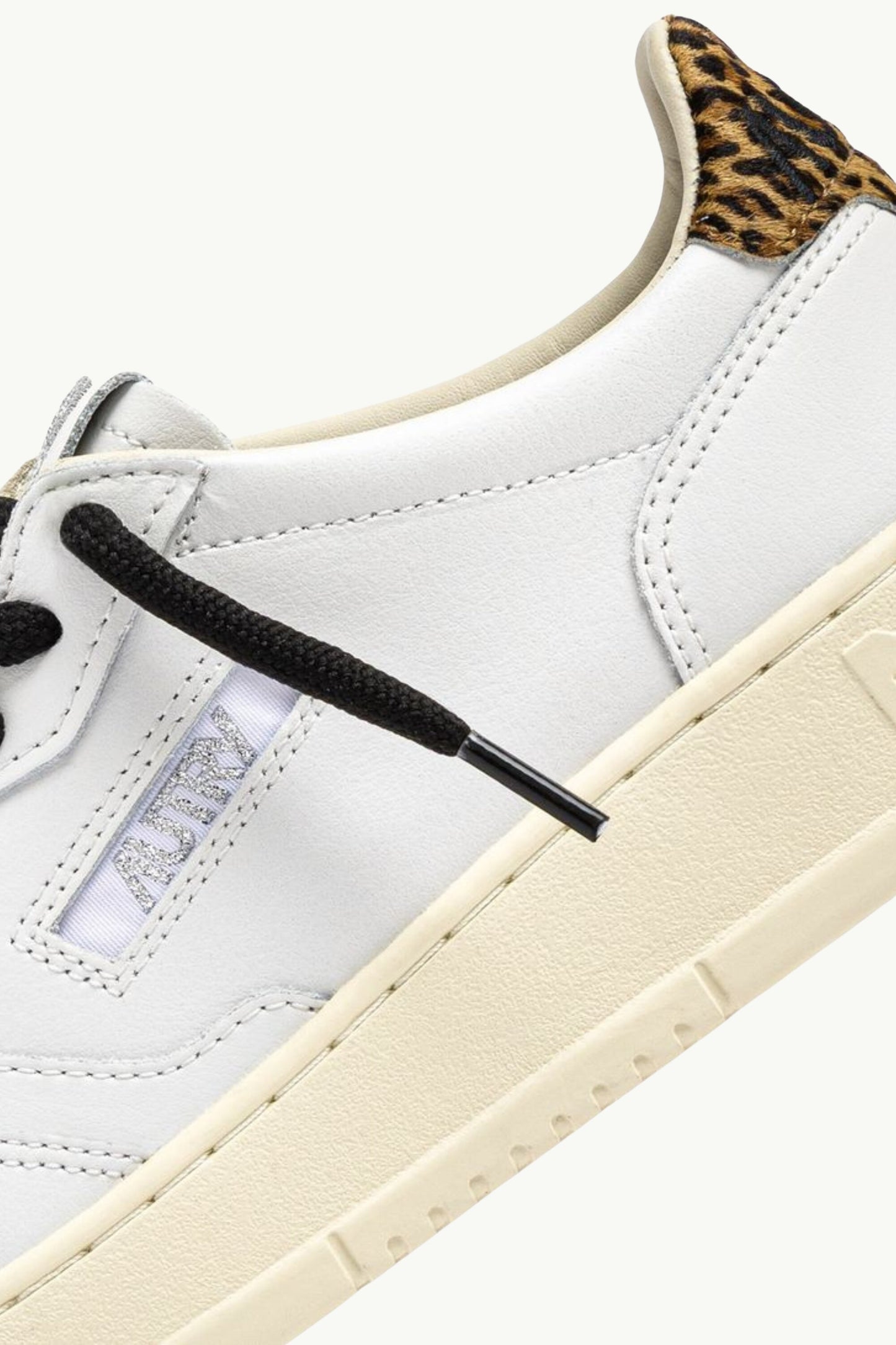  Autry Medalist Low Wom Leat Swoll Bianco - 6