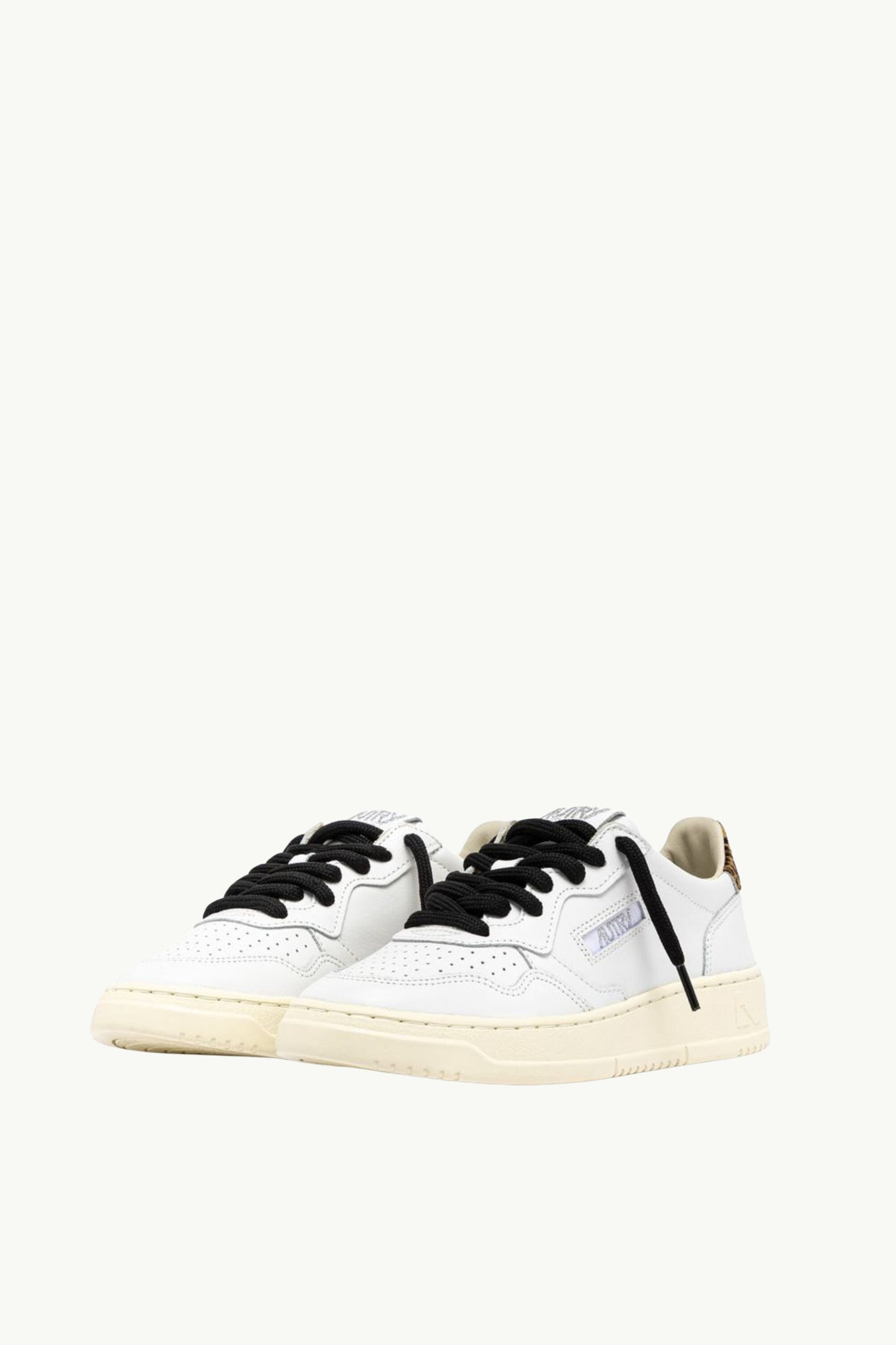  Autry Medalist Low Wom Leat Swoll Bianco - 2