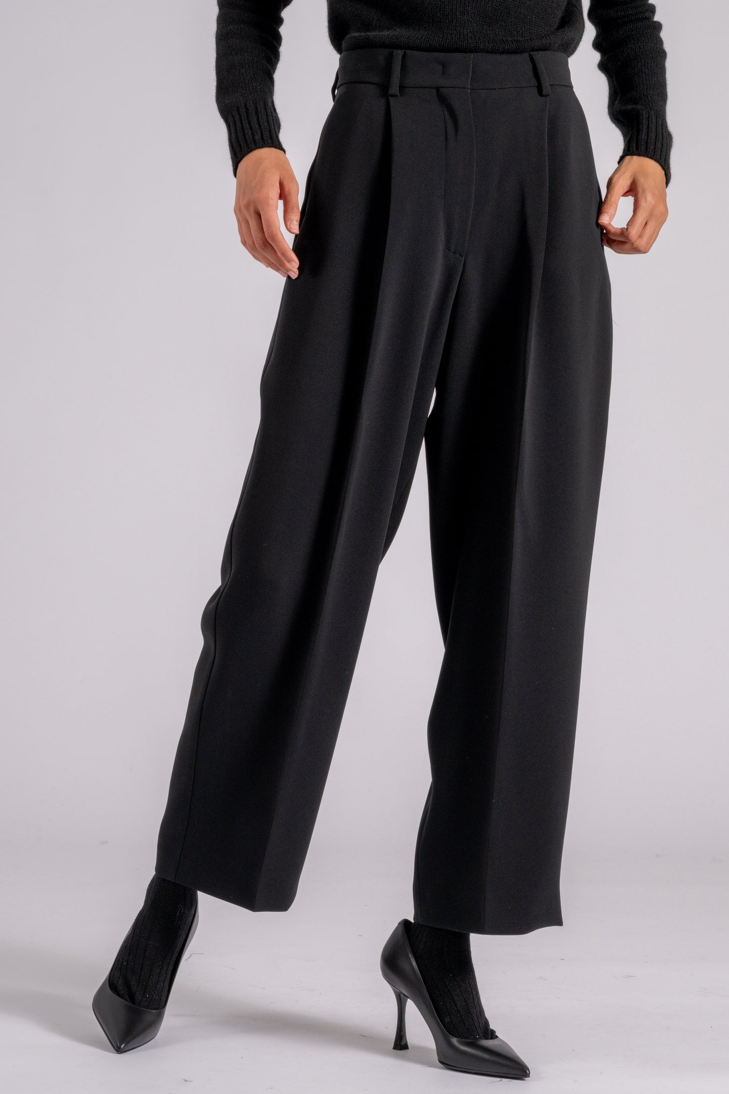  Max Mara Weekend Black Trousers In Triacetate/polyester Nero Donna - 2