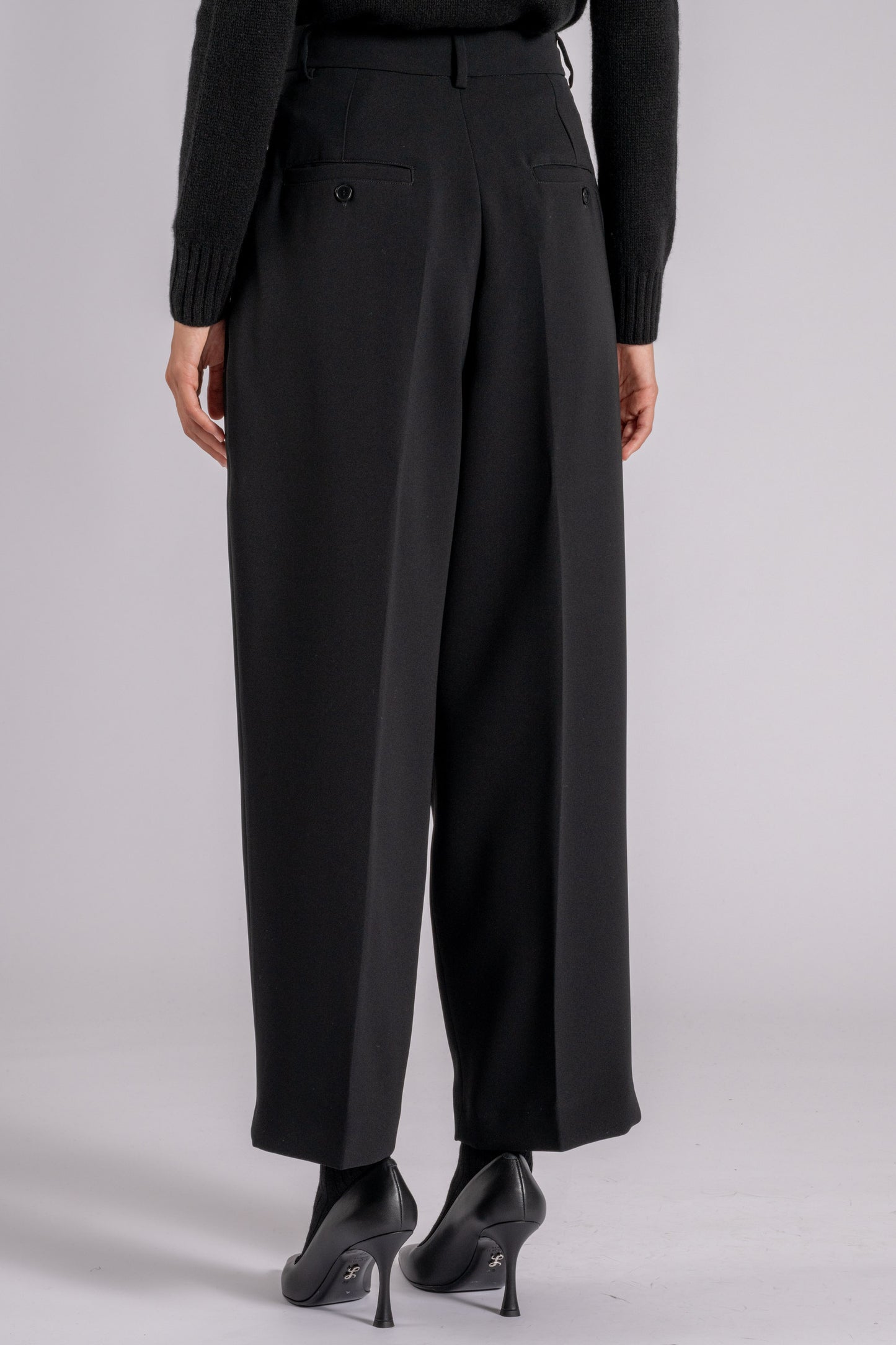  Max Mara Weekend Black Trousers In Triacetate/polyester Nero Donna - 6