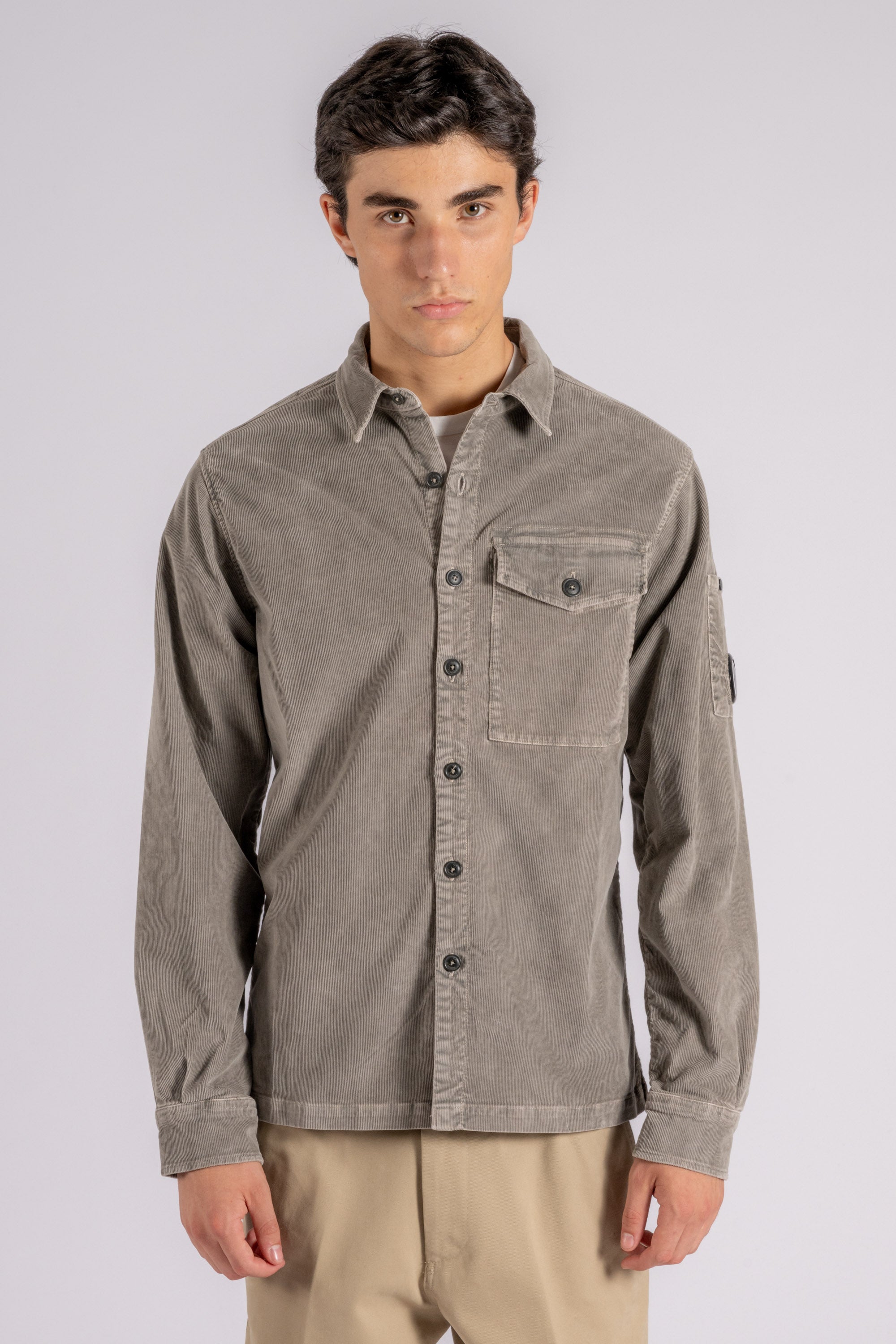 C.p. Company Camicia In Velluto Millerighe Grigio Grigio 359 Uomo Modamica
