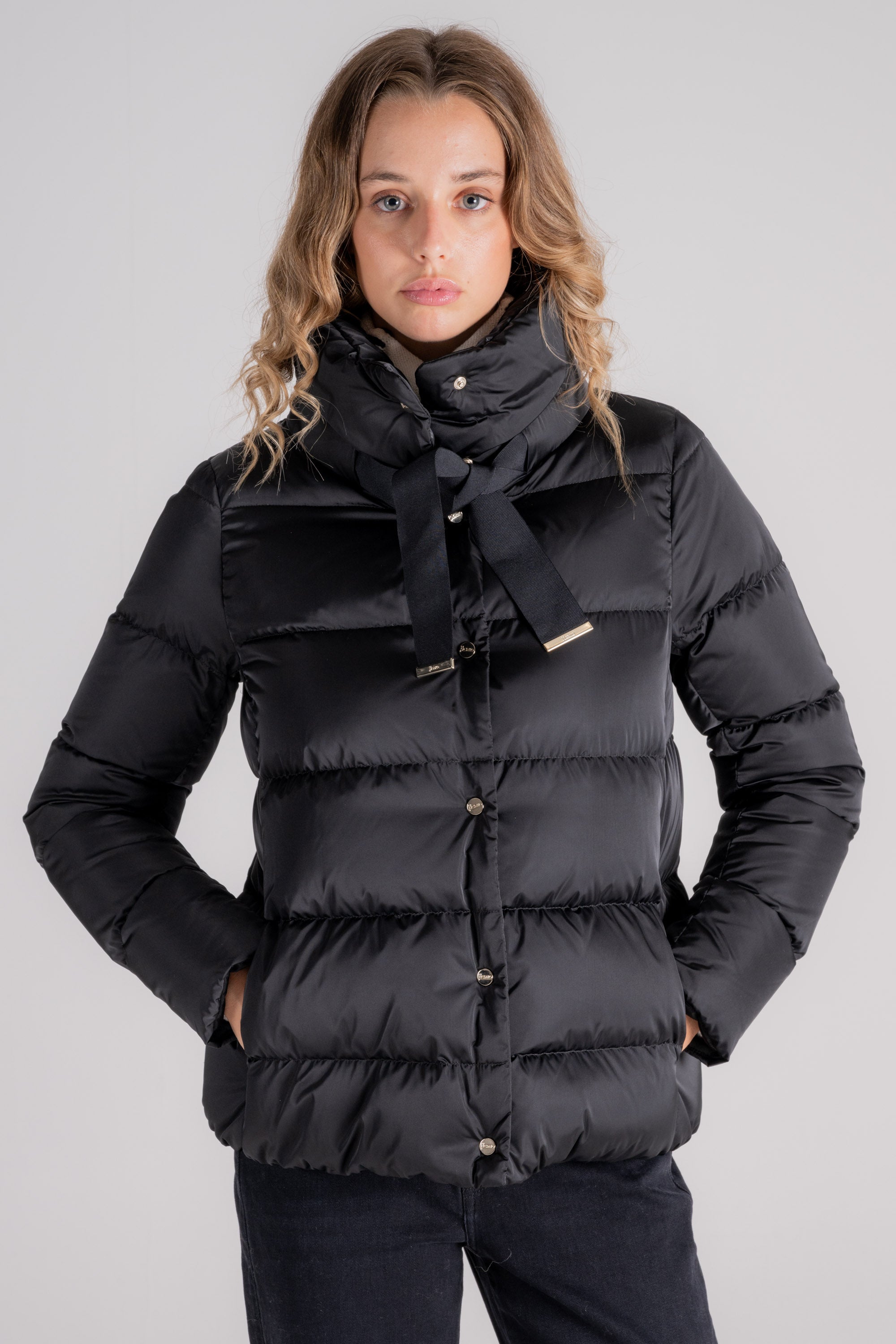 Herno Down Jacket Cape In Black Polyester Nero 9300 Donna