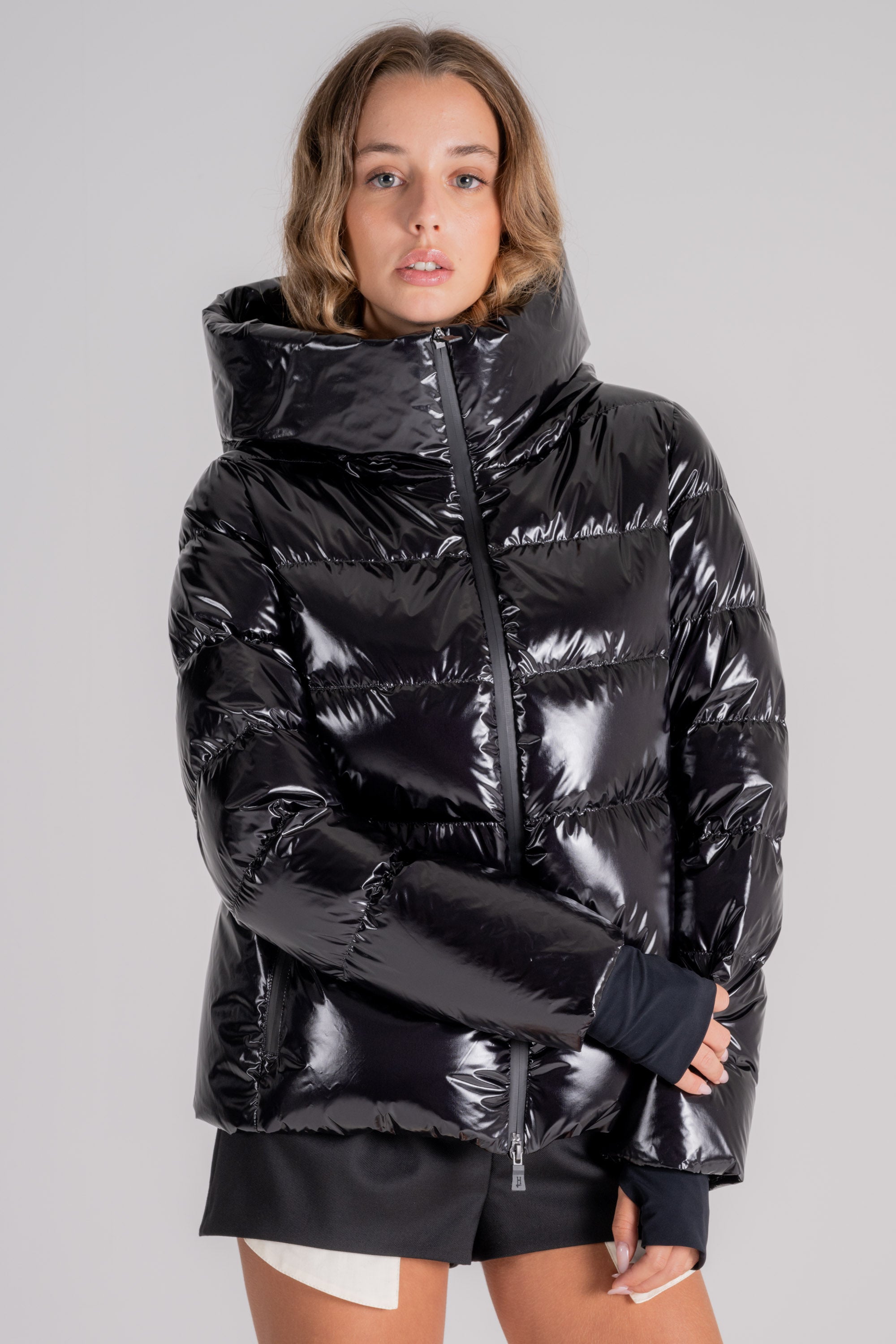 ジャケット HERNO Women Jackets GI000271D11124 9300 BLACK JACKET IN NYLON ULTRALIGHT in Black for Women | Herno®