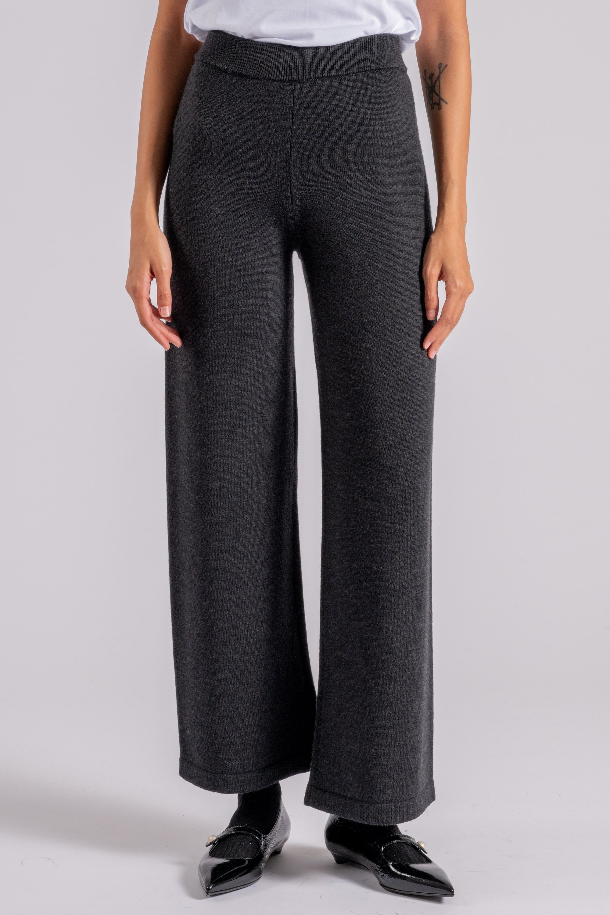 Leisure deals trousers