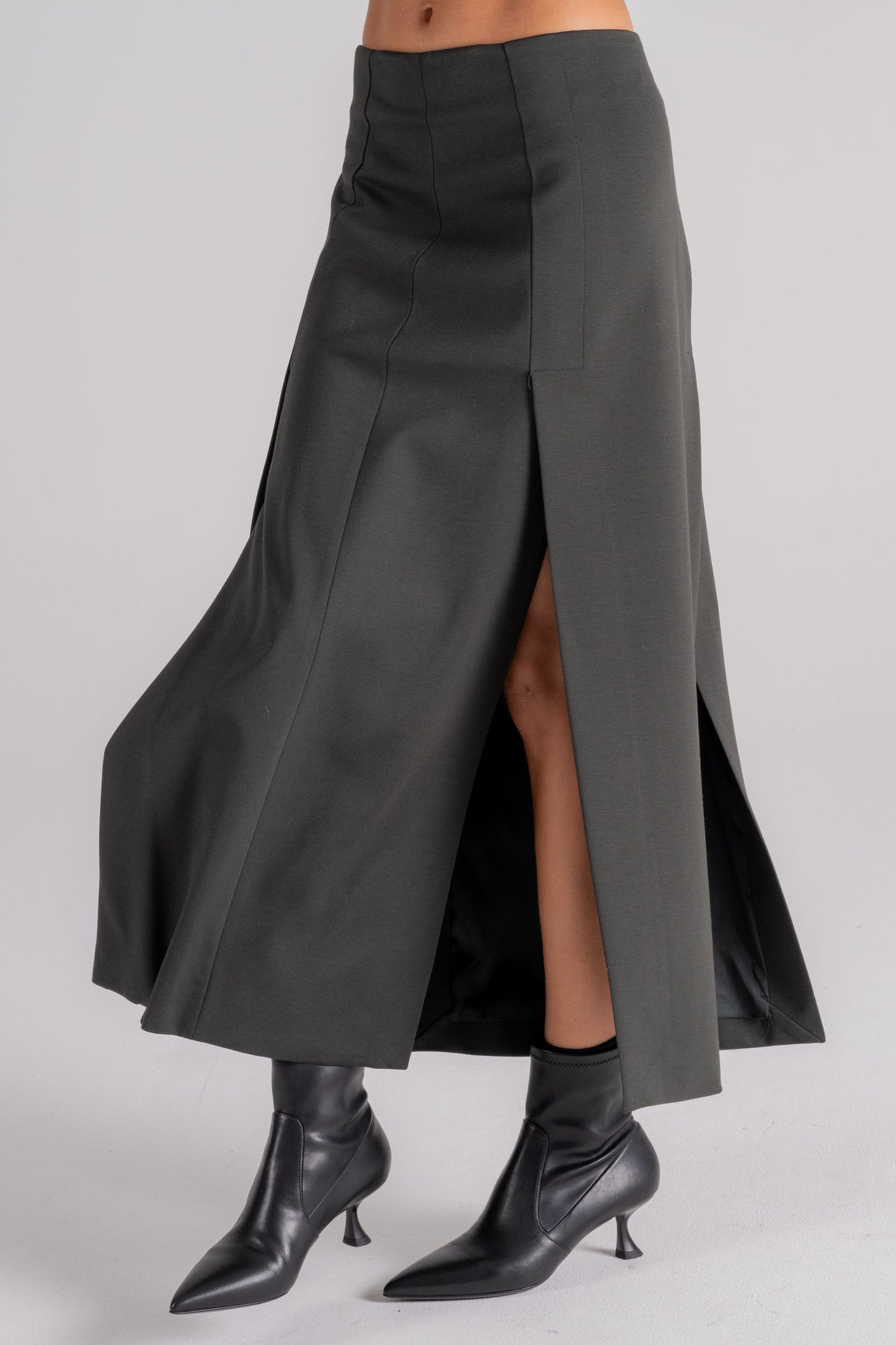  Liviana Conti Skirt With Slits Viscose/polyamide/elastane Green Verde Donna - 2