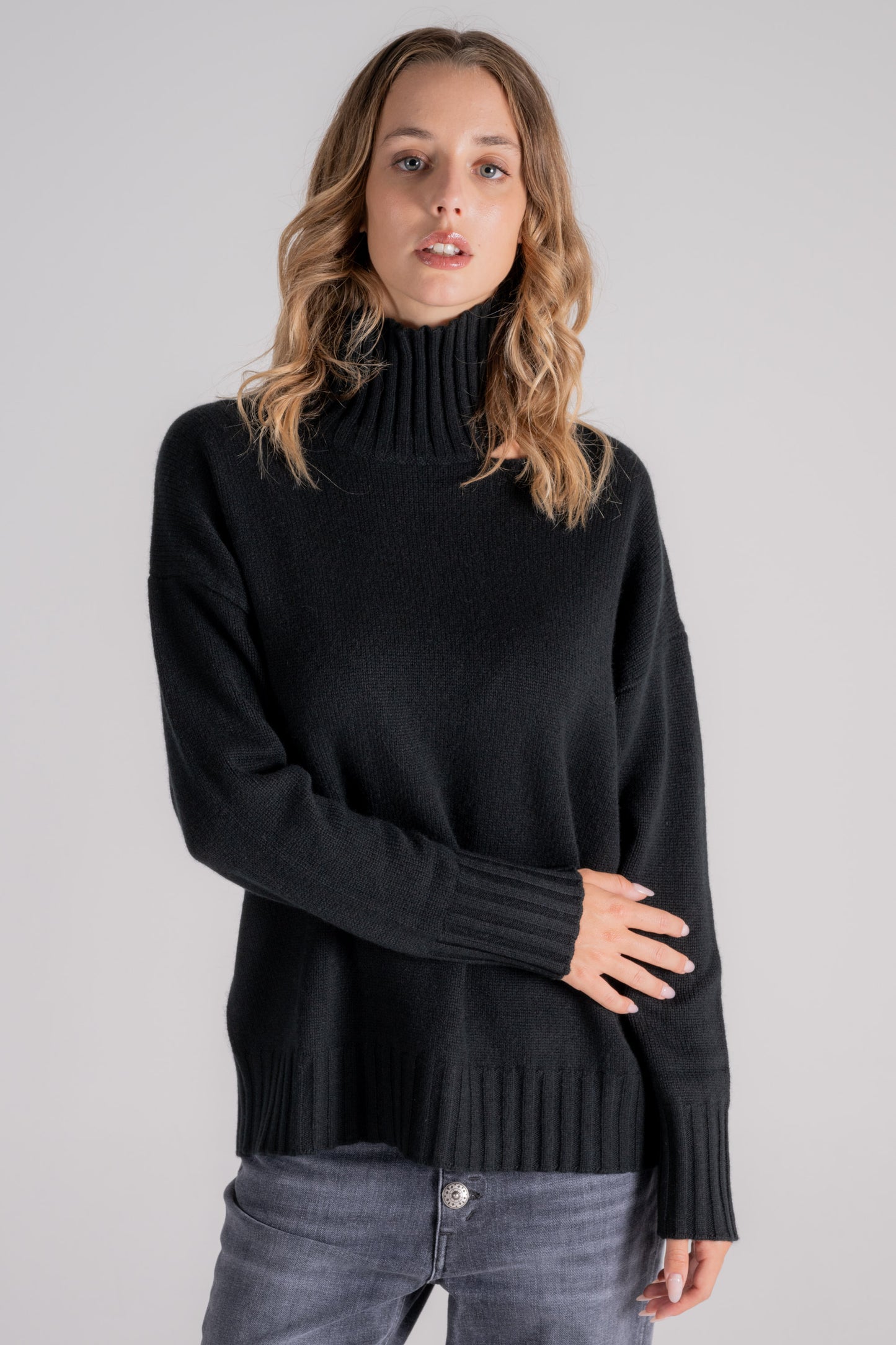  Kujten High Neck Black Cashmere Sweater Nero Donna - 2