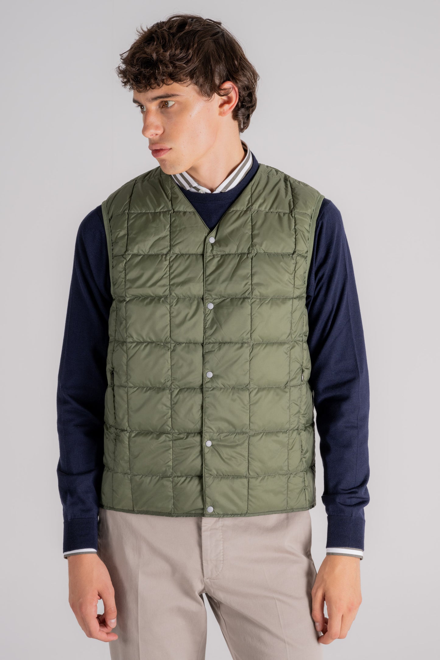  Taion V-neck Down Vest Uomo - 2