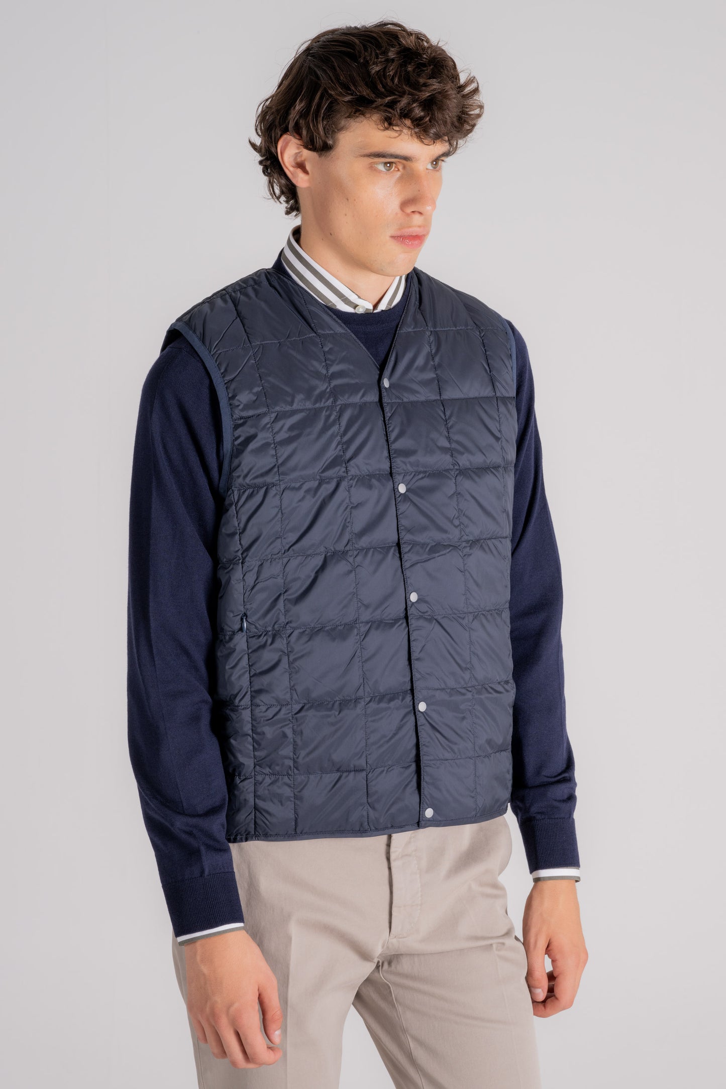  Taion V-neck Down Vest Uomo - 2