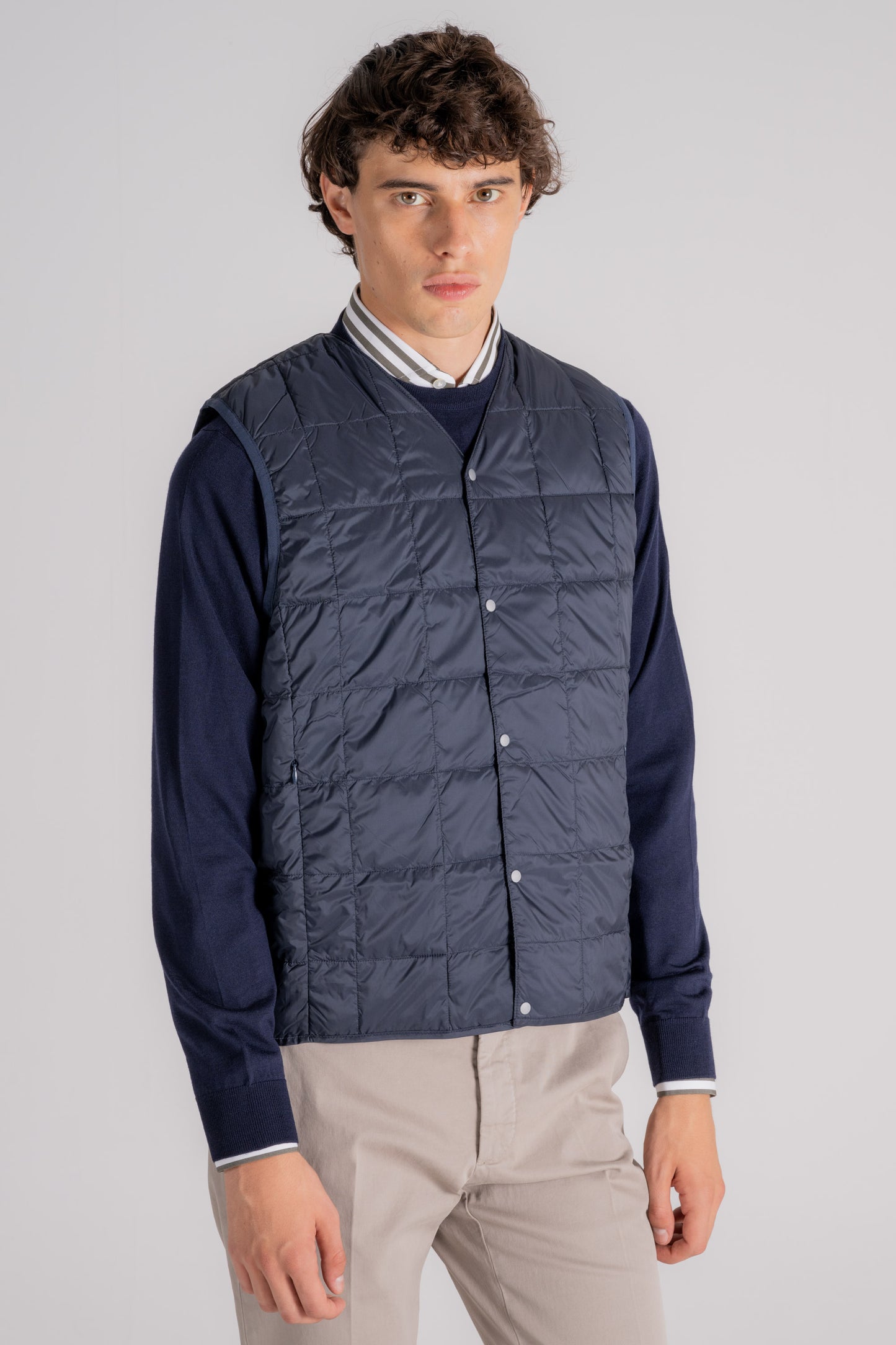  Taion V-neck Down Vest Uomo - 3