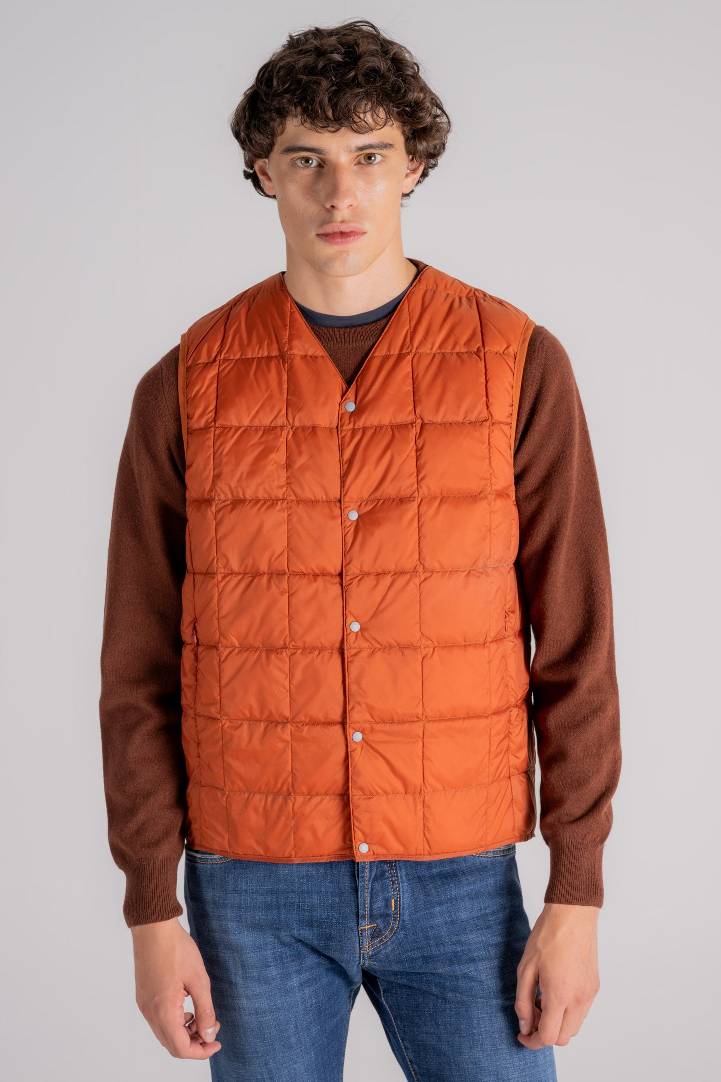  Taion V-neck Down Vest Uomo - 2