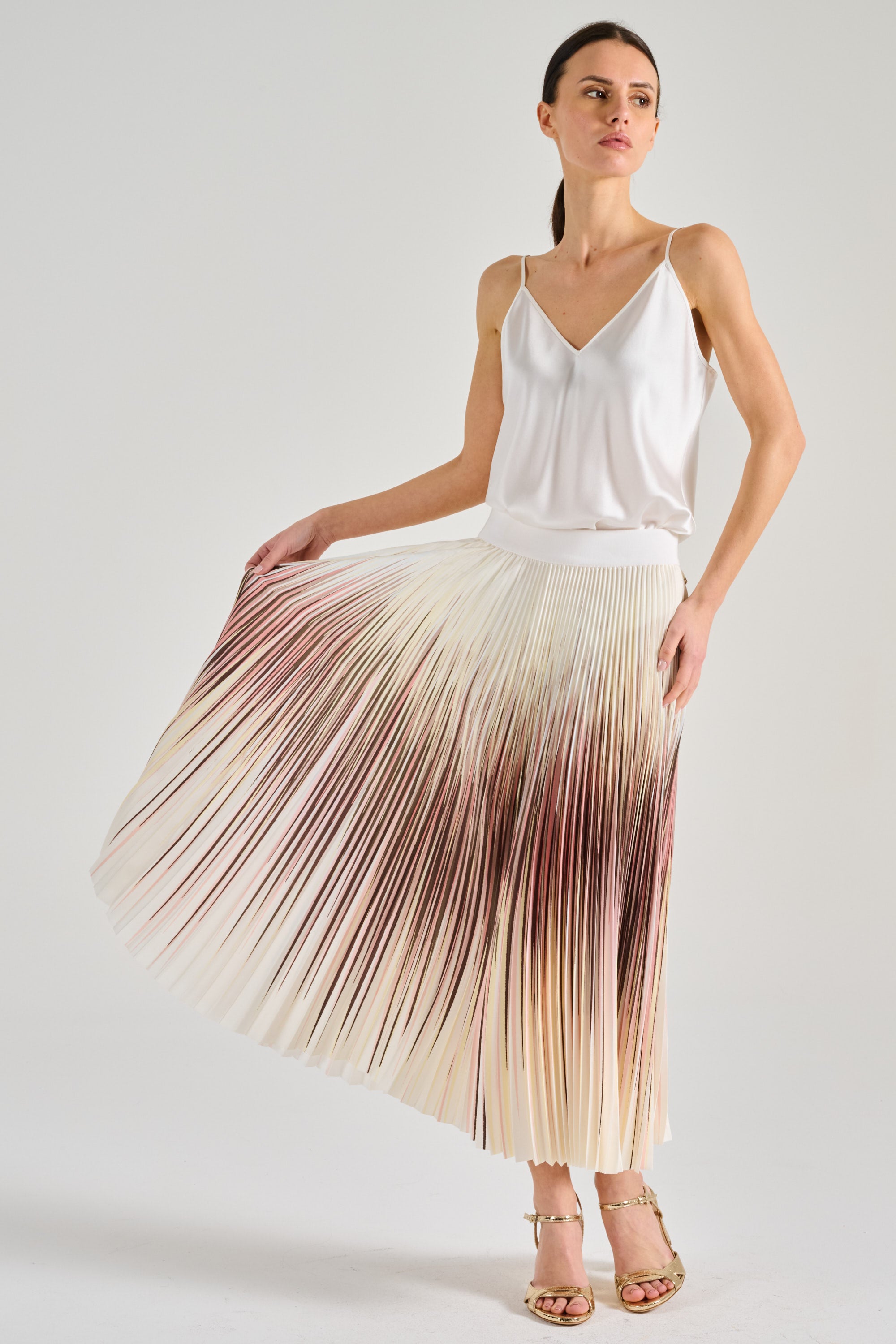【送料&関税込】Herno Gonna In Pizzo E Paillettes SUMMER SALE】HERNO(ヘルノ)JV000008D CHIC COTTON JERSEY