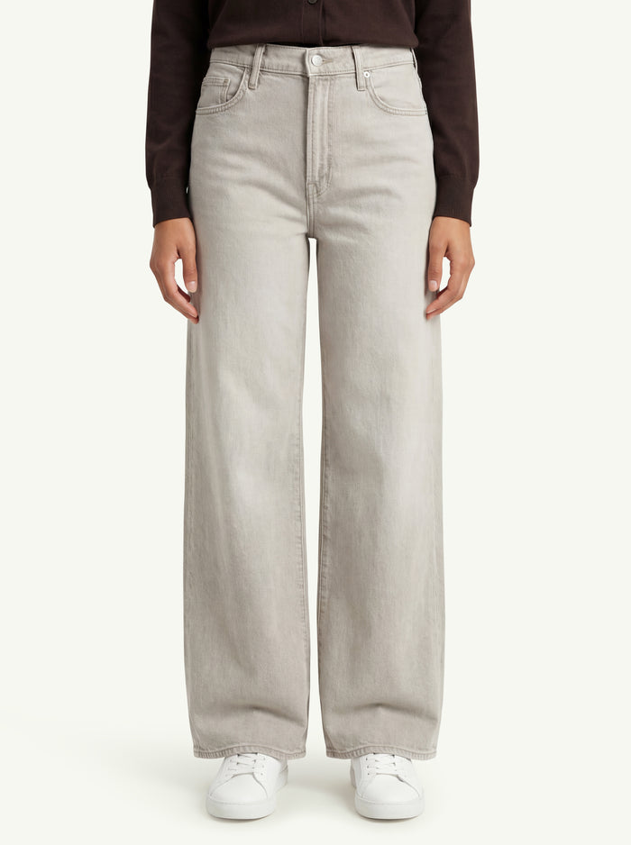 The Under Cover Sneak  Donna Mother