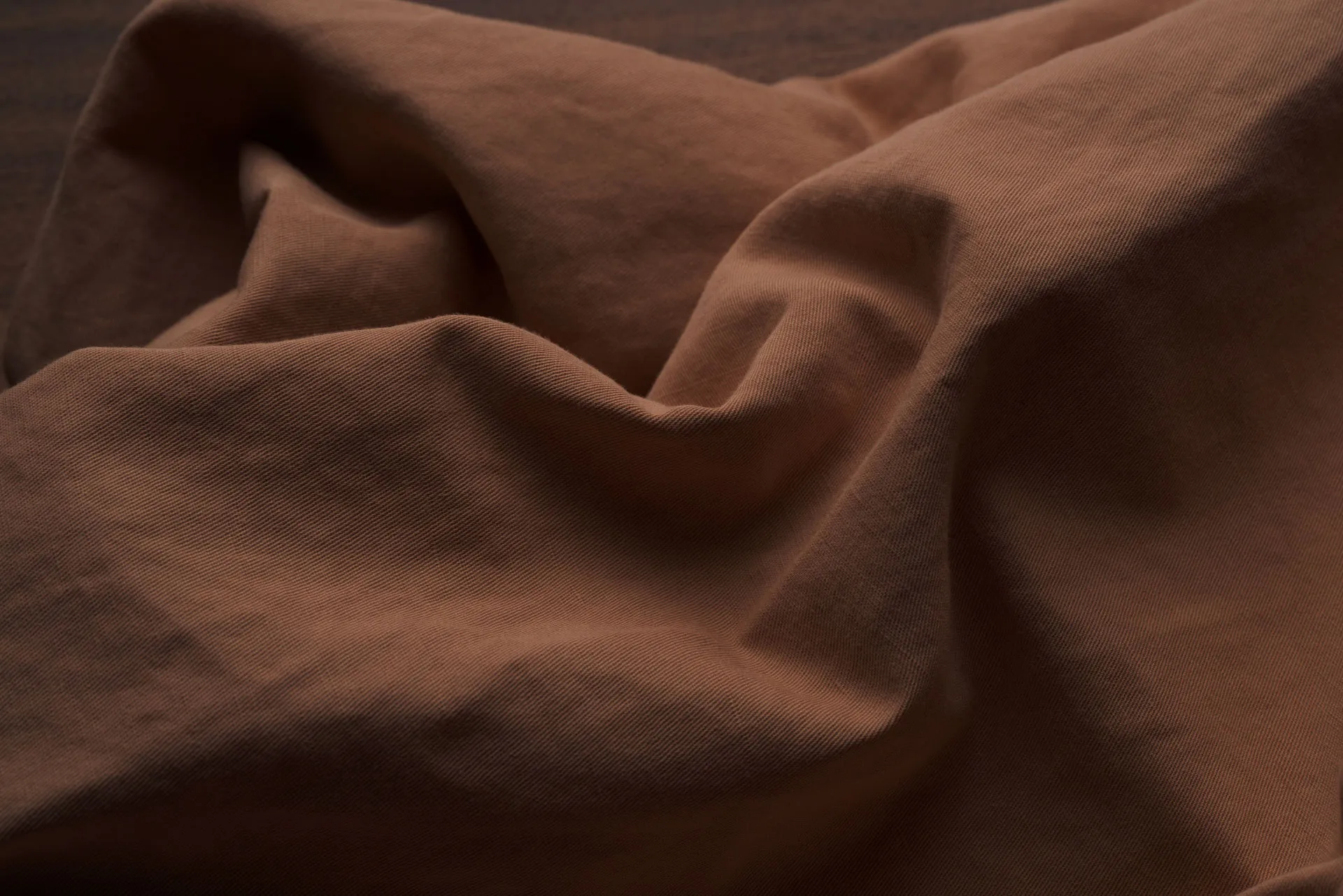 Homepage modamica con outfit donna e uomo, selezione brand esclusivi per uno stile curato e contemporaneo