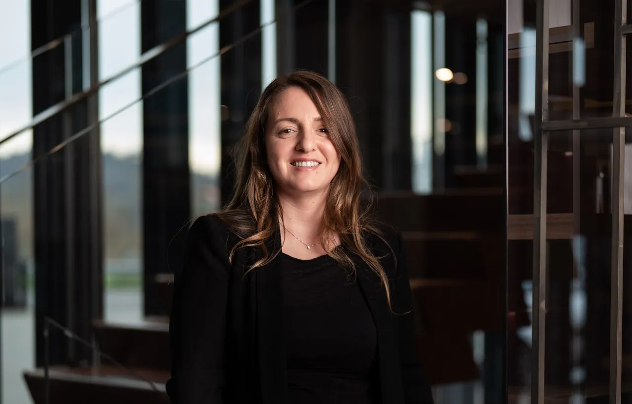 Team Modamica con consulenti di moda e professionisti dedicati a offrire supporto e guidare nella scelta dello stile